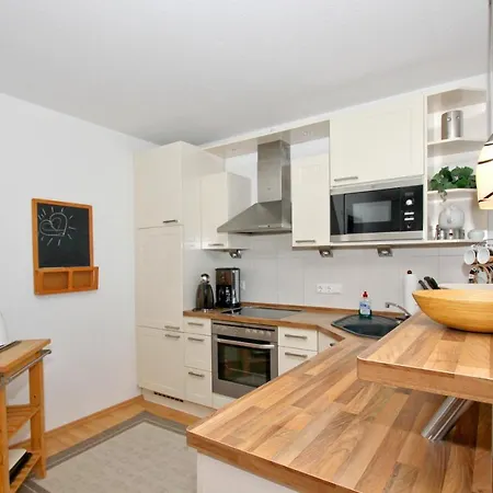 Hafenhaeuser Wiek Ferienwohnung 14 *